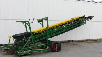 Carregador da loja Visser para armazenamento de batatas e cebolas