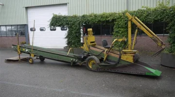 Visser scooter recogedor con grúa hidráulica