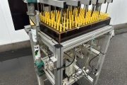 Visser press-o-mat pneumatic press for trays