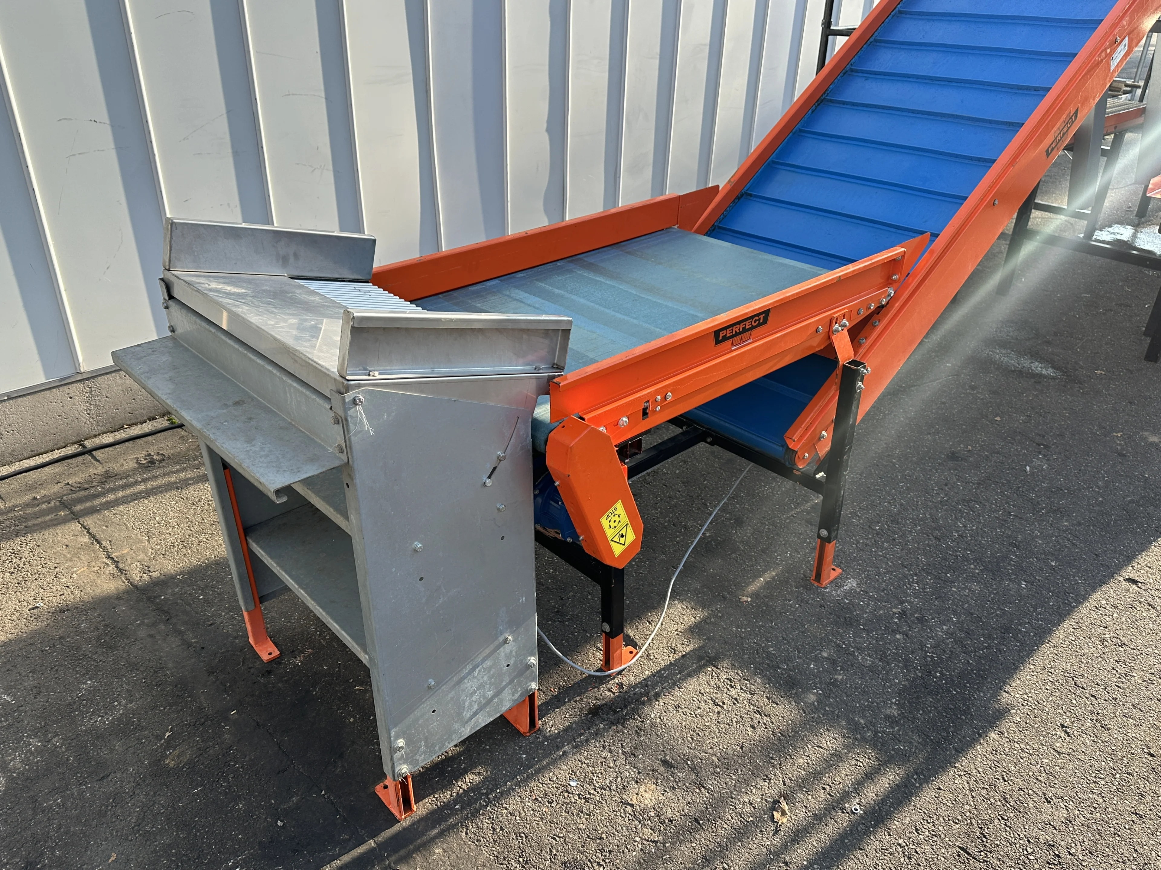 Wamel Perfect CGM kersensorteermachine • Duijndam Machines