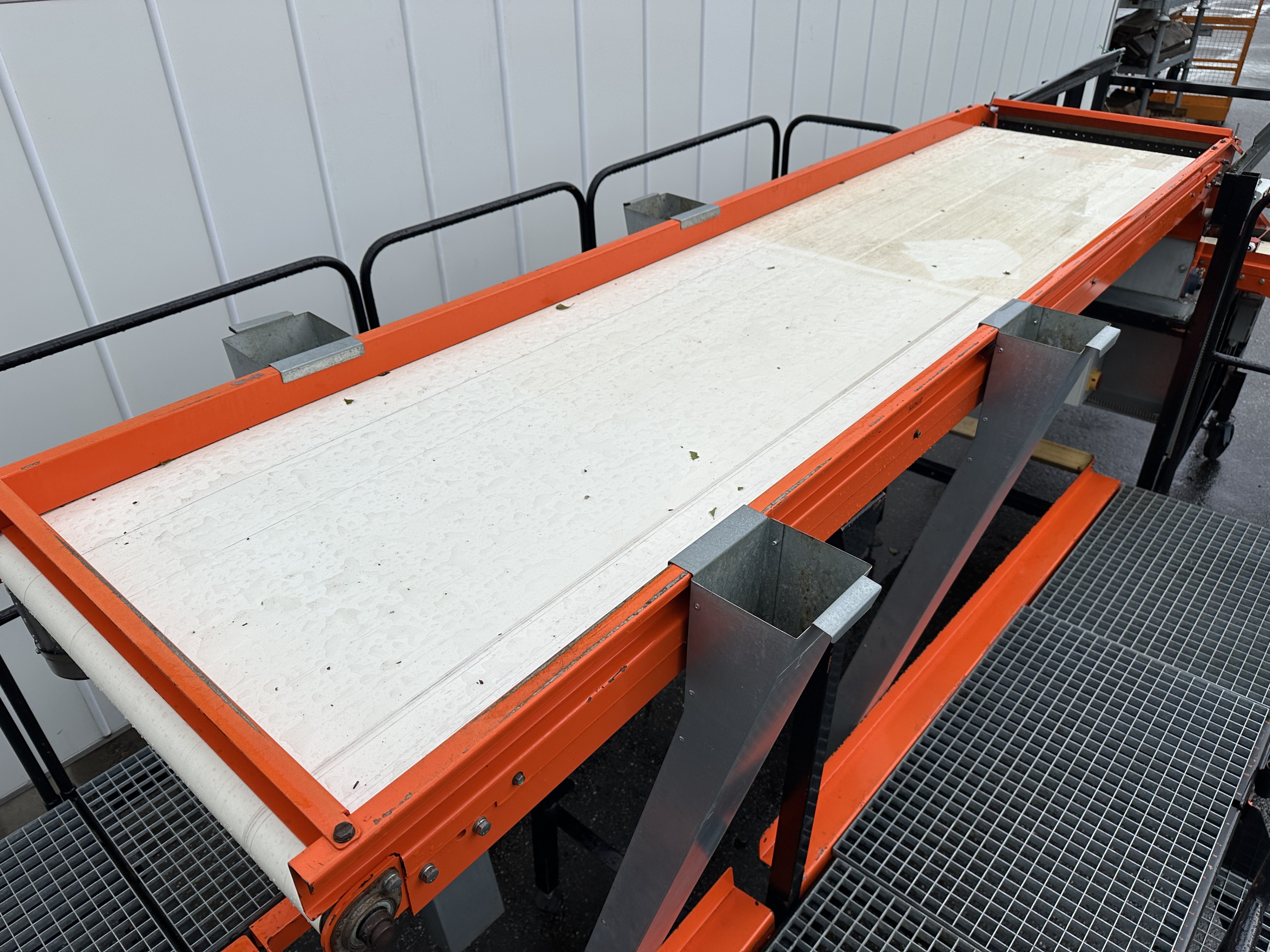 Wamel Perfect CGM cherry sorting machine 4 + 1 sortings • Duijndam Machines