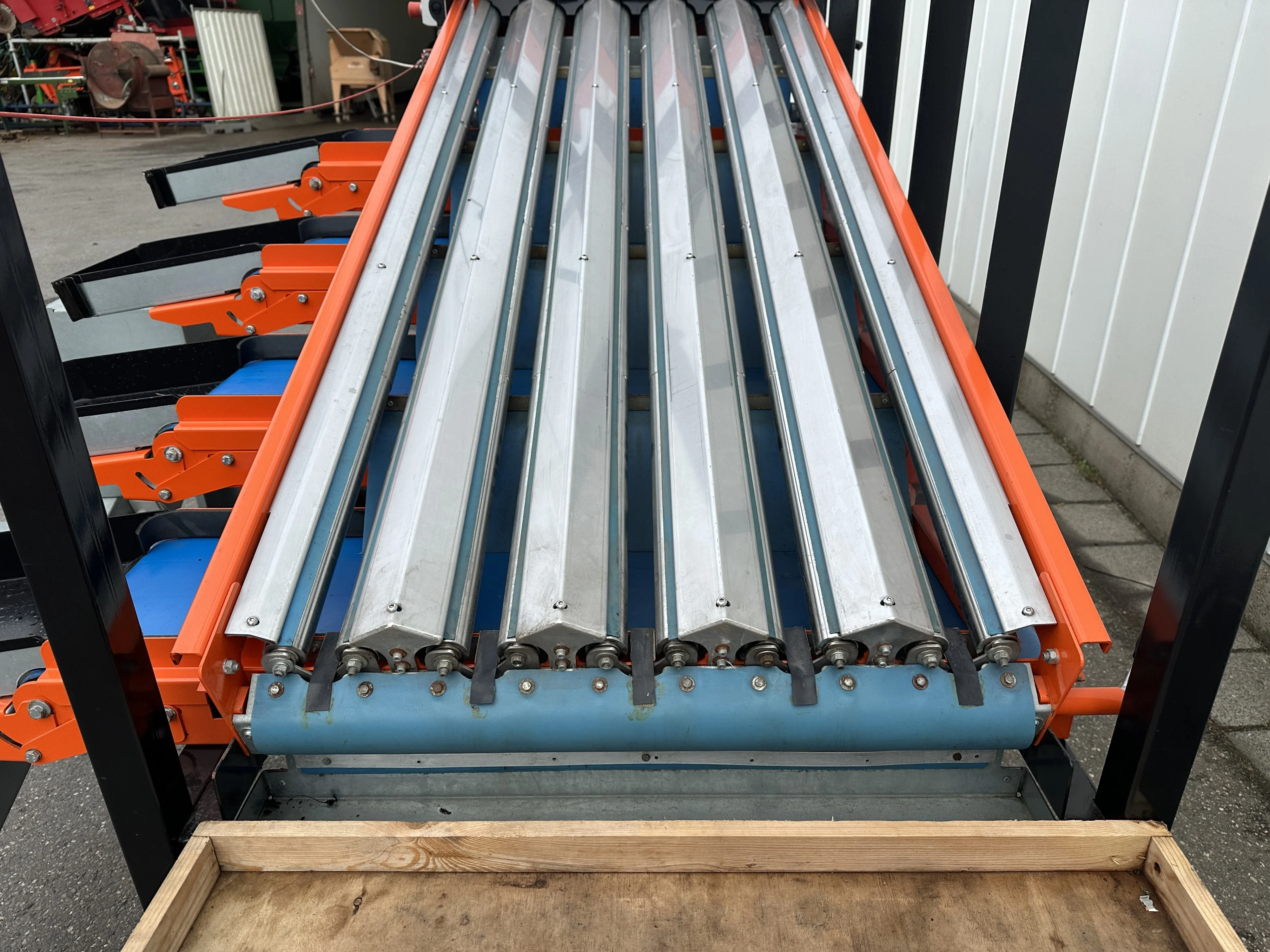 Wamel Perfect cherry sorting machine 4 + 1 sortings • Duijndam Machines
