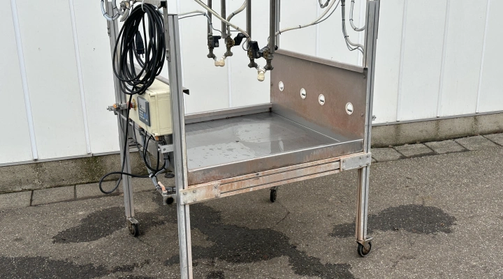 Watering unit for potted plants