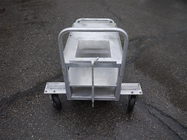 Алюминиевая тележка Devette, 3 слоя