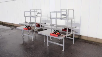 Arbeitstisch 120 x 120 cm