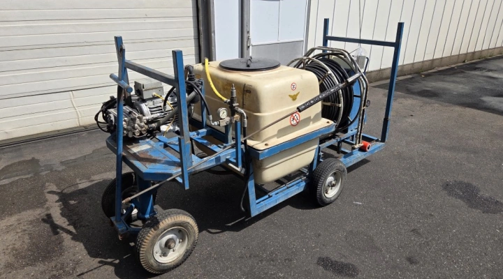 Weterings WS202WCR spraying wagon 400 liter, with electric reel