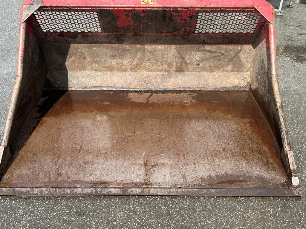 Wifo hydraulic shovel container for forklift • Duijndam Machines