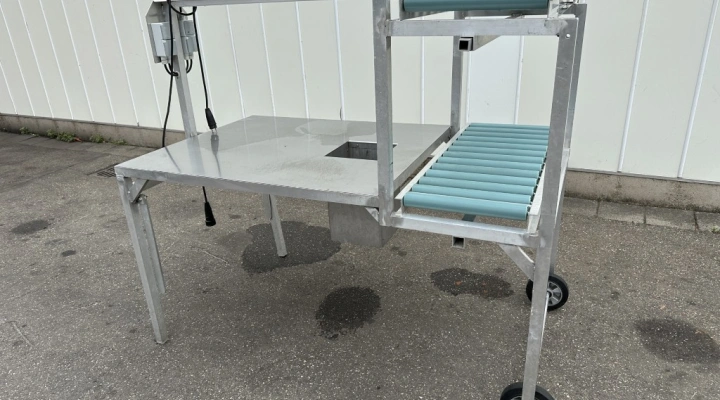 Work table 100 x 120 + roller conveyors