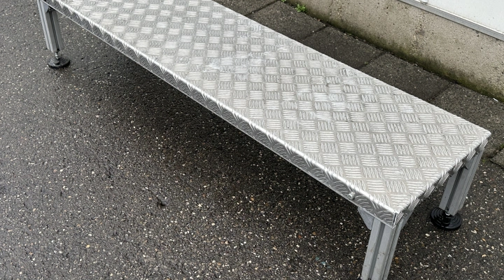 Work table 150 x 40 cm