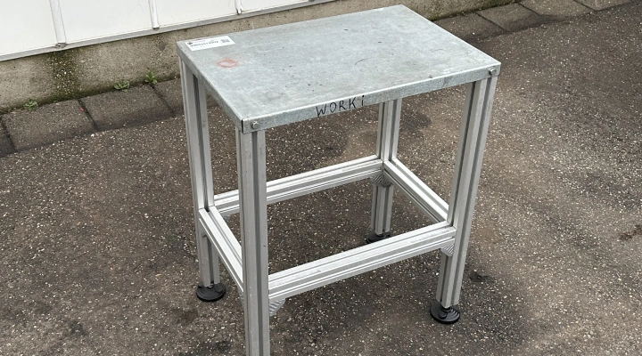 Work table 50 x 60 cm