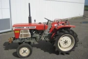 Yanmar 1500 compact tractor image 2